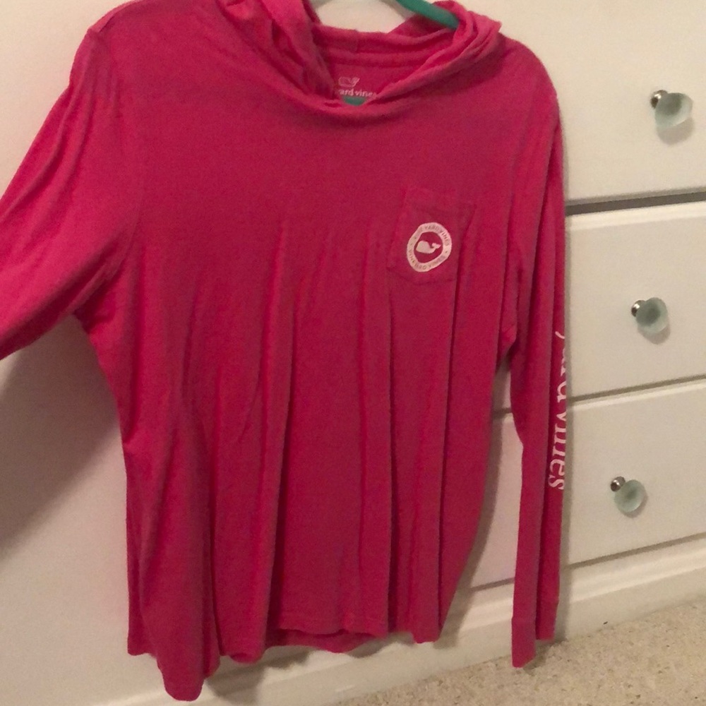 Thin pink vineyard vines hoodie